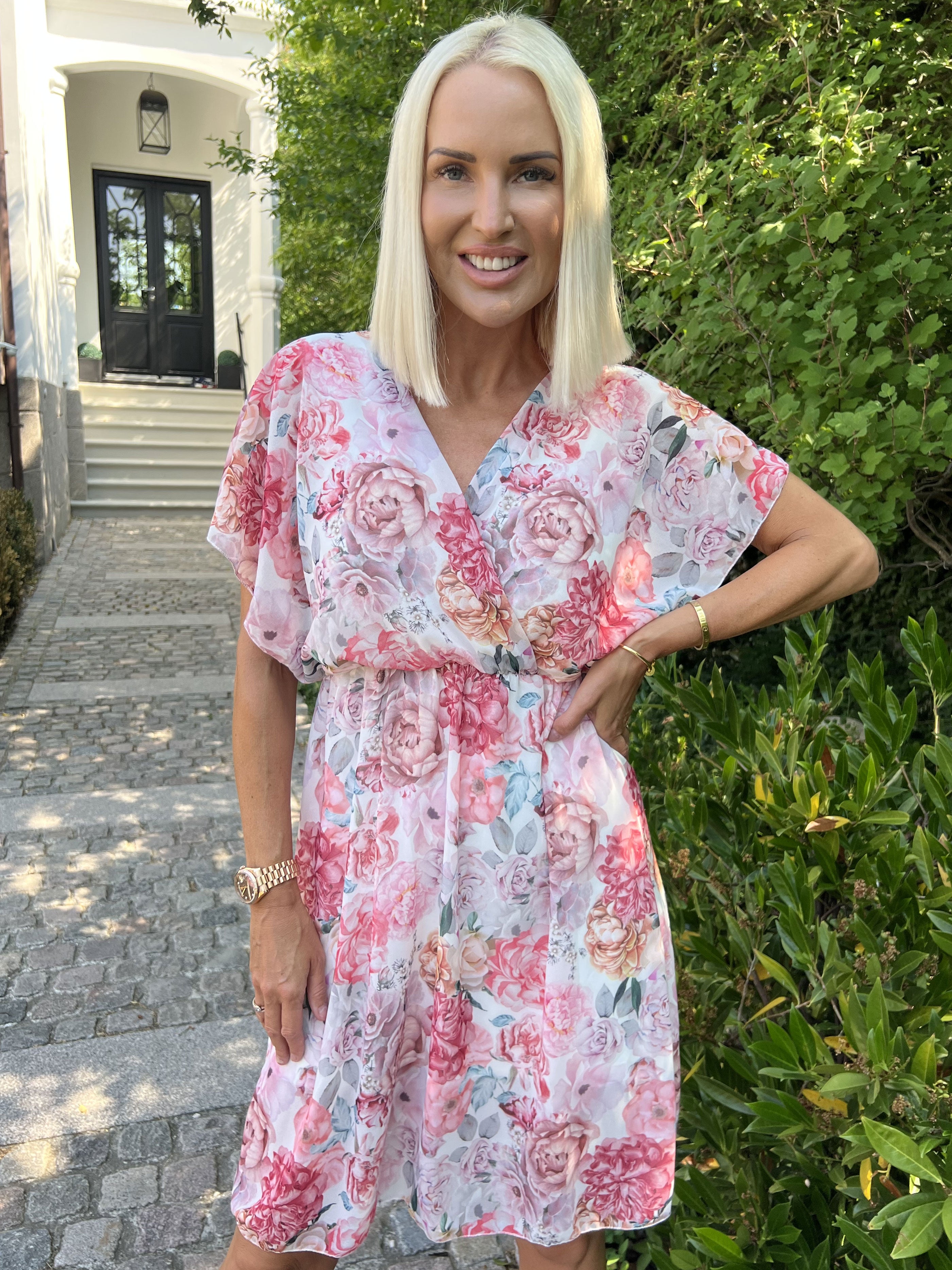 Ibis - Sød sommerkjole i blomsterprint